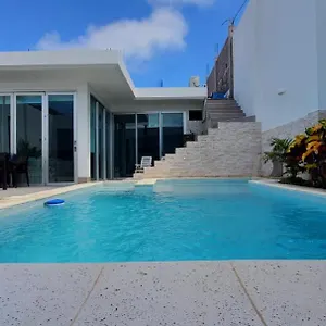 Bonita! Casa Estudio En San Cristobal, Galápagos! Villa