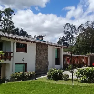 Quinta Emilia 3*, Quito Ecuador