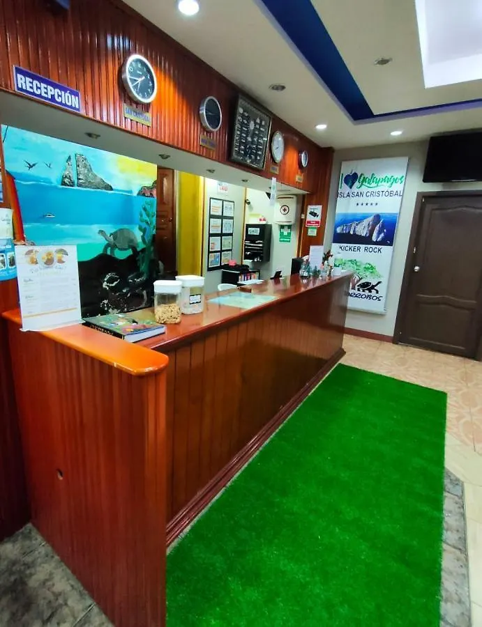 Hotel Los Algarrobos Puerto Baquerizo Moreno