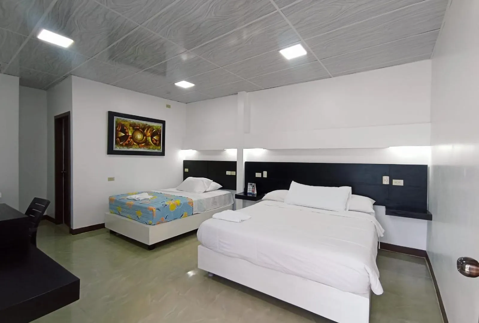 Hotel Los Algarrobos Puerto Baquerizo Moreno Ecuador